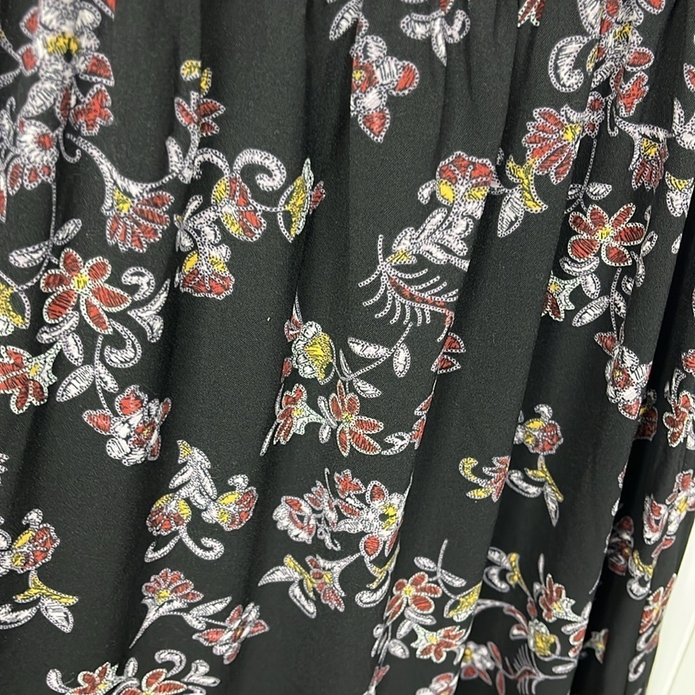 Haptic Holly Harper Womens Midi Dress No Size Tag Burgundy/Black Smocking Floral - Picture 5 of 14